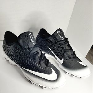 Nike Vapor Men Cleats Black / White Size 11.5